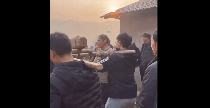 福建2居民因抬棺上街送葬被拘 引批评