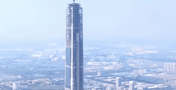 中国超高楼烂尾潮 地方土地财政泡沫现形