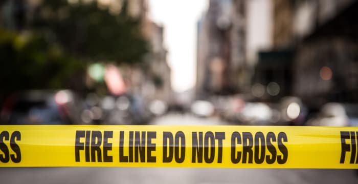 弗州惨烈车祸 巴士撞上六辆车 5人死 数十伤