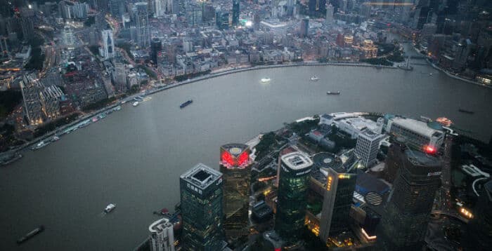 千百度：外资持续撤离 对中国经济意味着什么
