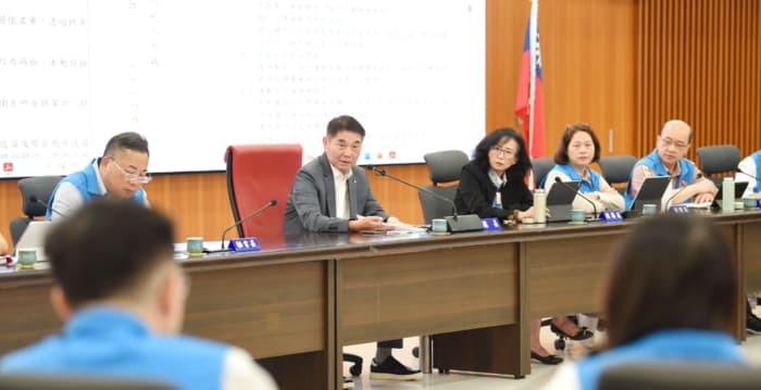 第22次县务会议报佳音 马路好行及校舍改建工程获佳绩