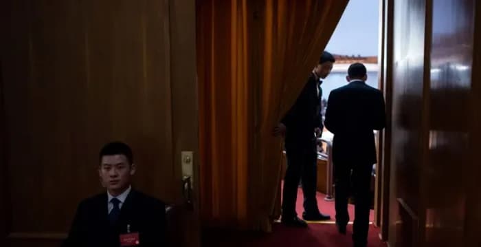 周晓辉：官媒报的中共七一两大活动现异常