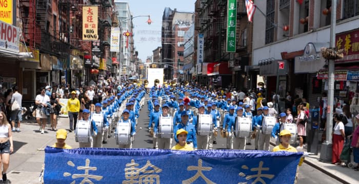 纽约千人游行 法轮功学员：反迫害 27年从未缺席