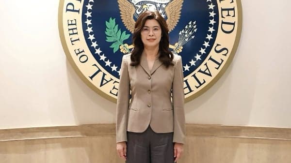 郑丽文拜访美议员 表达希望与美方沟通商购、国防自主(图)