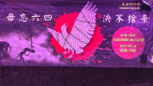 盛雪：从跪求平反到历史清算(图)