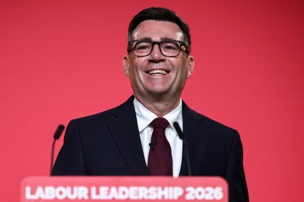 伯纳姆当选英国工党新党领 将成第七位首相(图)