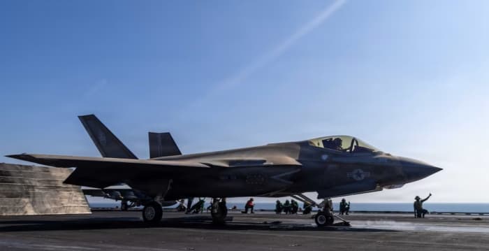 从F-35到超级大黄蜂 美军舰载机规模远超中共