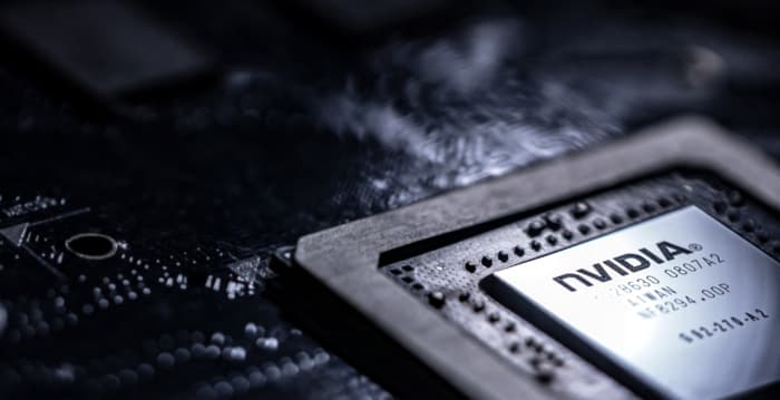 中共禁购英伟达H200芯片 业界被爆绕道获取