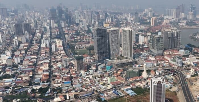 千百度:中共为何连孩子求助的视频都容不下?