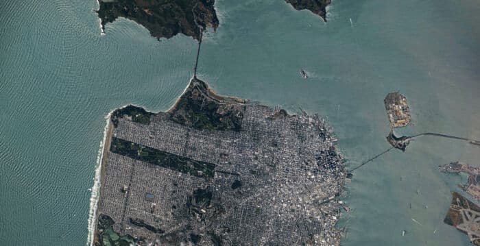 太空人用相机拍摄旧金山 金门大桥清晰可见