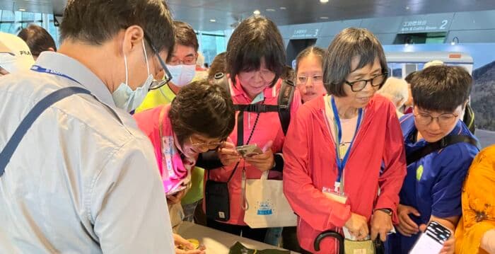 从布袋戏展演到3D互动教具 台湾樱花钩吻鲑保育故事更贴近人心