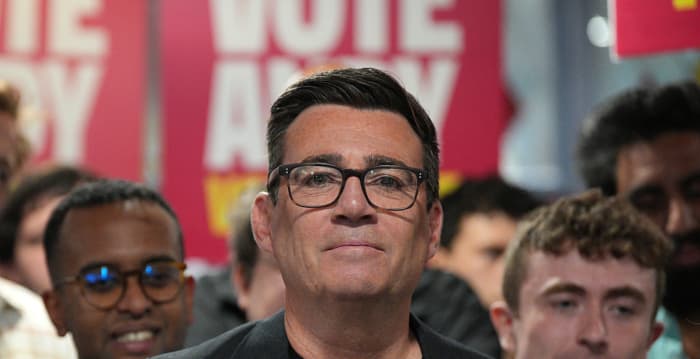 英国迎来重要补选 直接决定首相命运