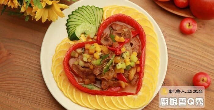 【厨娘香Q秀】鲜果油伯烧豚肉和香芒蜜瓜锅