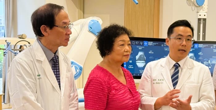 关节退化困扰高龄族群 机械手臂提高手术成功率