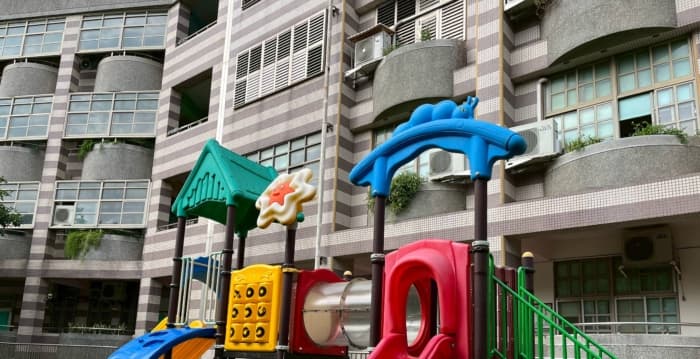 桃园持续优化校园运动环境 投入近500万元儿童游戏场修缮