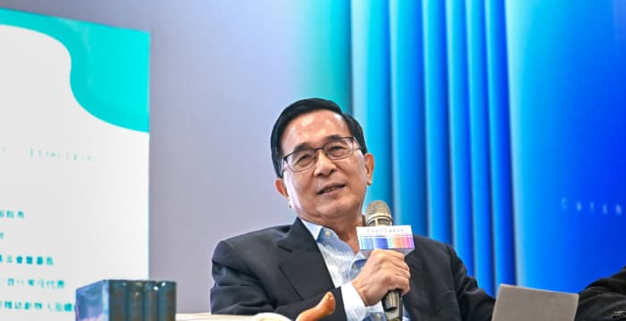 台风假放不放千万难 陈水扁:要达标准才可放