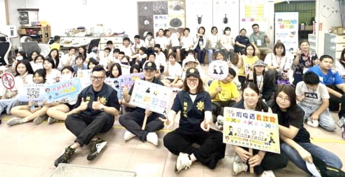 “流汗不留憾” 桃园芦竹警青春专案生态营引领学子正能量