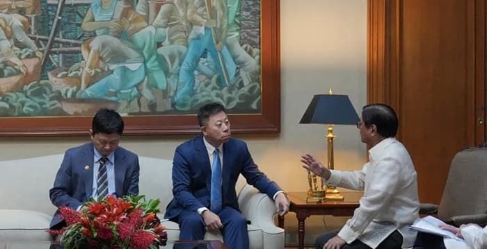 南海爆发冲突 中共菲律宾罕见互召大使