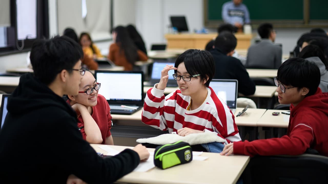 深圳理工計劃逐步取消大學英語 網批「搞自殘」