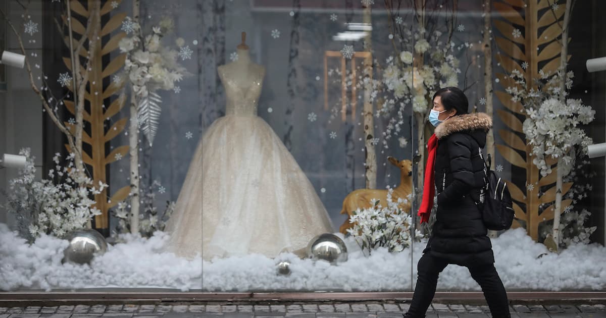 美国绿卡新规令华人忧虑 律师:婚姻绿卡最受影响