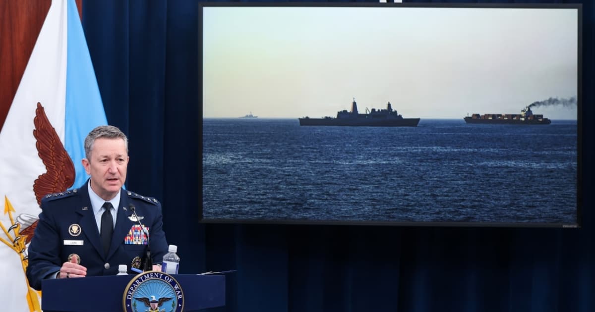 【華府連線】美軍中央司令部:數十艘商船通過霍爾木茲海峽