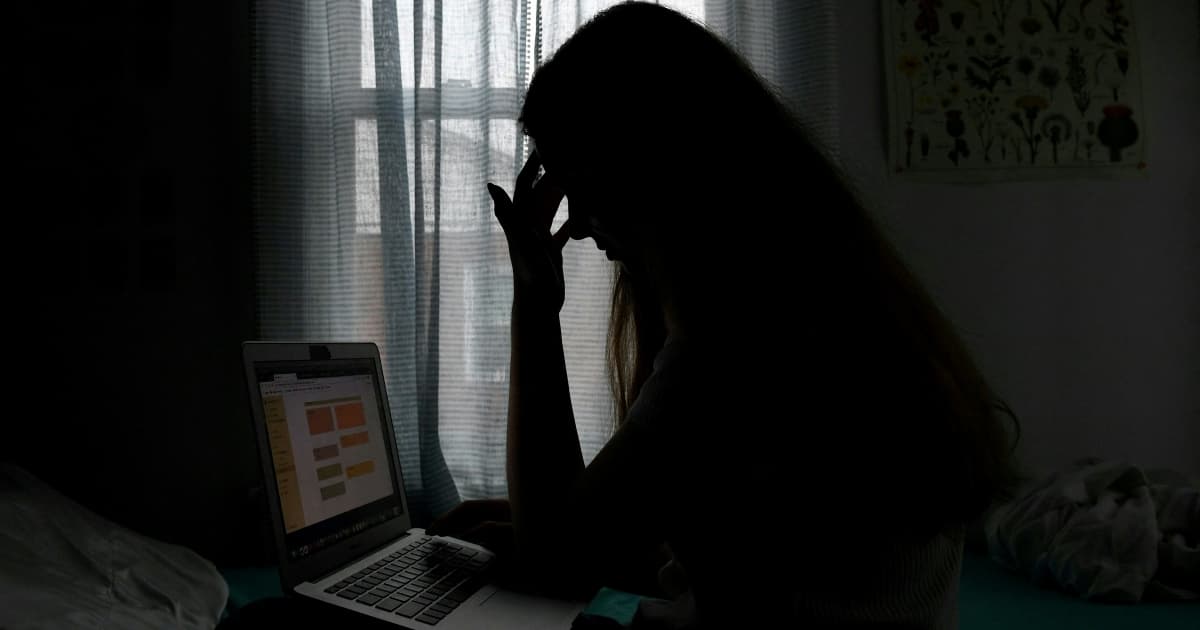 研究:四成青少年悲观无助 药物与逃学突出