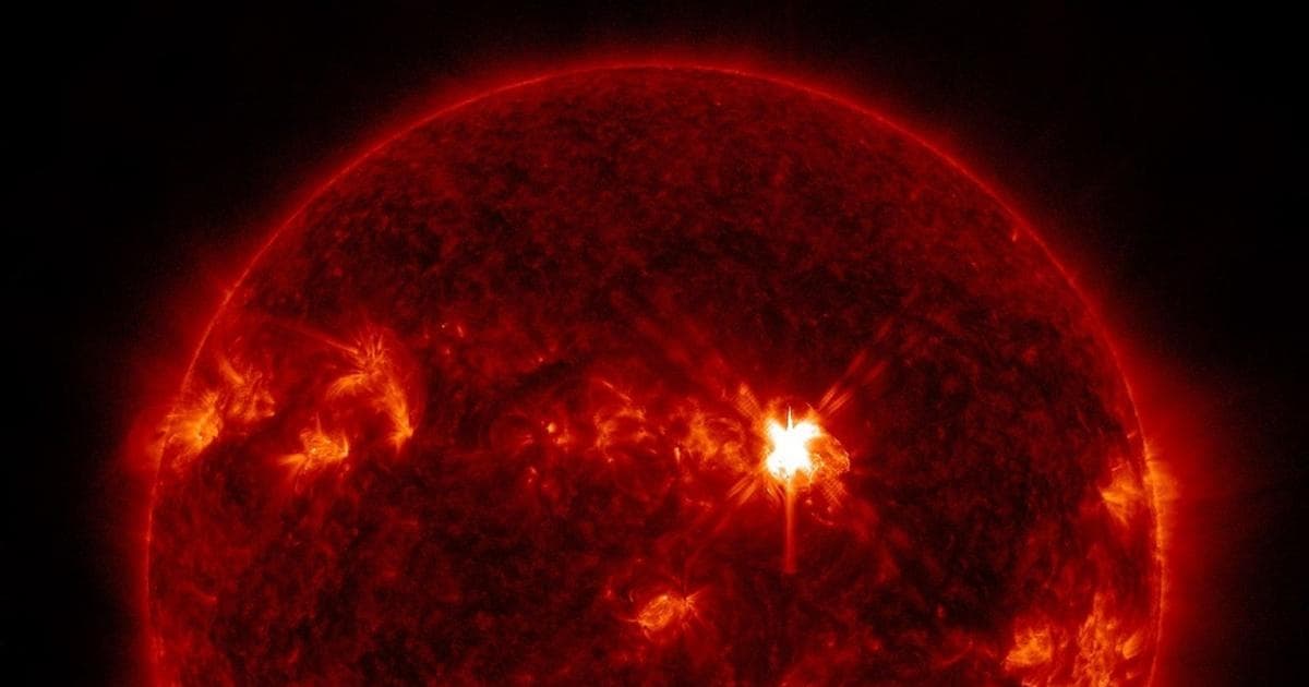 太阳连爆3次强耀斑 影响地球 美多地或现极光
