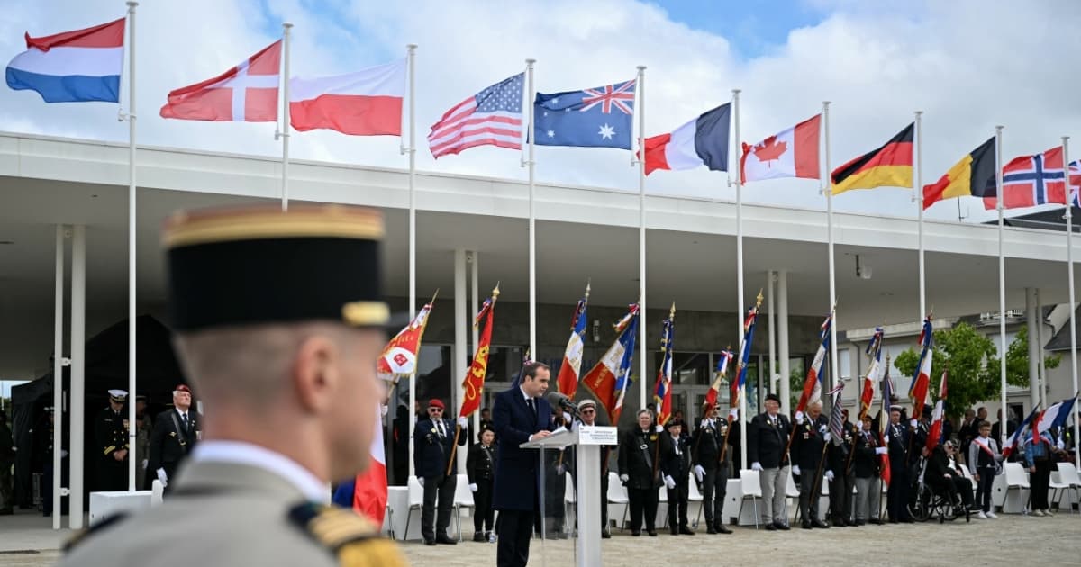 纪念诺曼底登陆 英法美多国齐吁守护和平自由