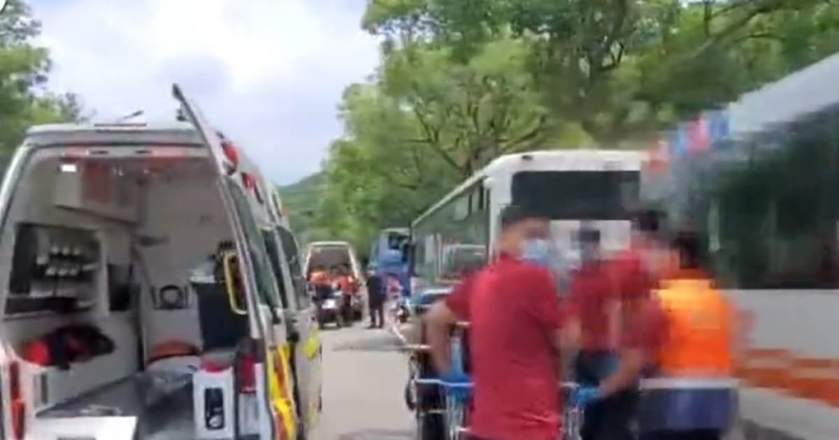 北市小巴追撞公车 8乘客受伤送医
