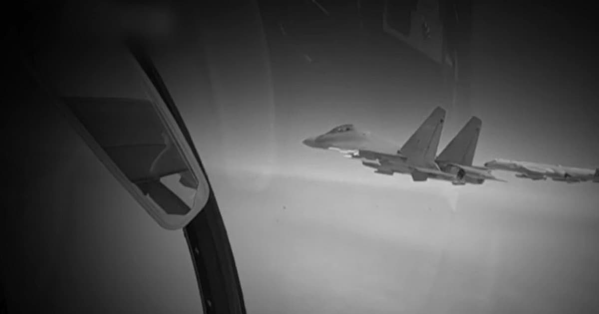 十余架中俄军机进入防识区 韩军紧急升空