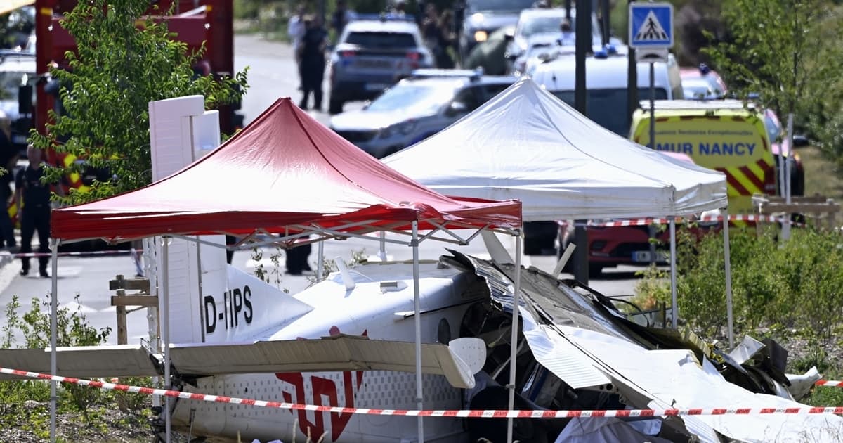法跳傘機墜毀11死 沙特直升機失事14人遇難