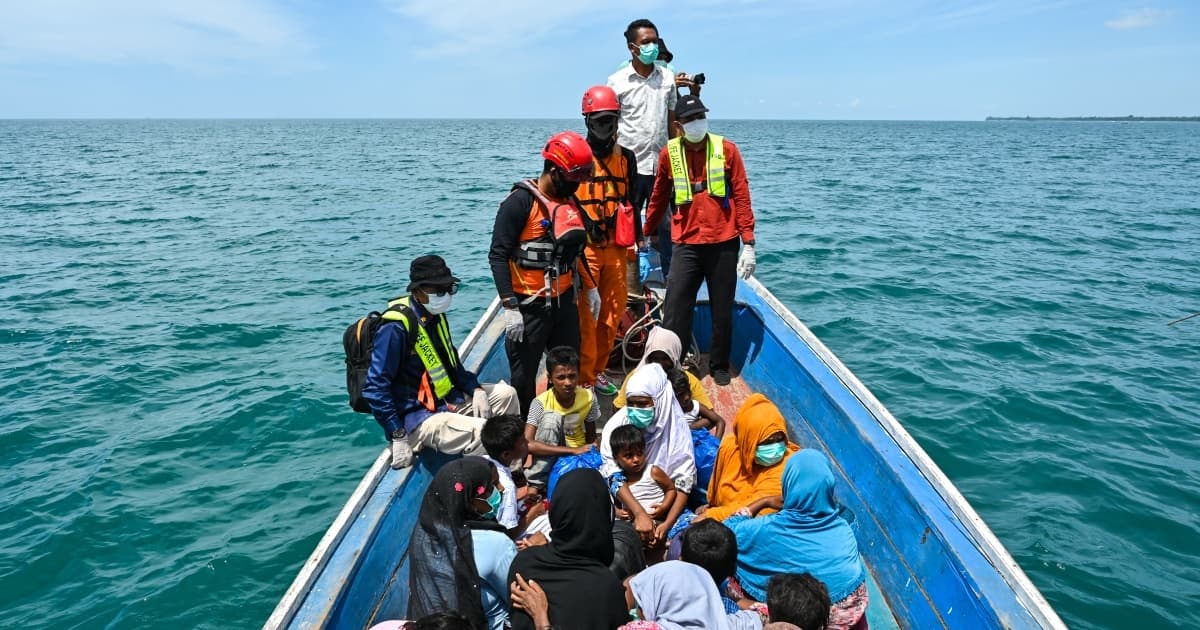 【短讯】缅甸近海2艘难民船翻覆 逾500人恐罹难