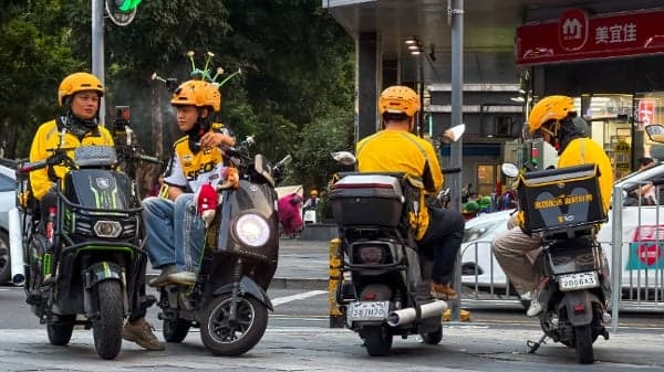 中国“灵活就业”人口料达3.2亿 实际失业人数惊人(图)