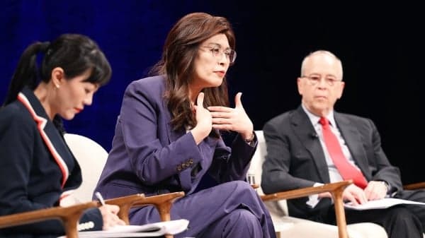郑丽文犯3错误 他批“为见习近平出卖灵魂”(图)