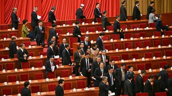 中共“内鬼”靠预告官员落马谋利 黑灰产业链打脸习(图)