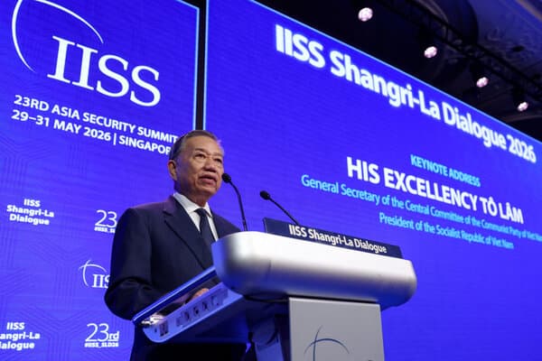 苏林批评世界充斥强权竞争,越南在美中之间寻找出路