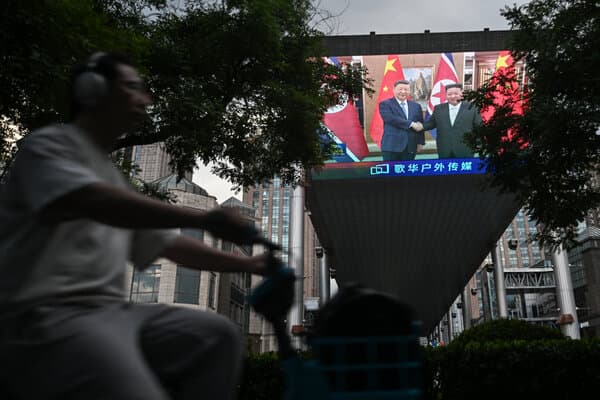 习近平与金正恩会面,寻求重塑对平壤影响力