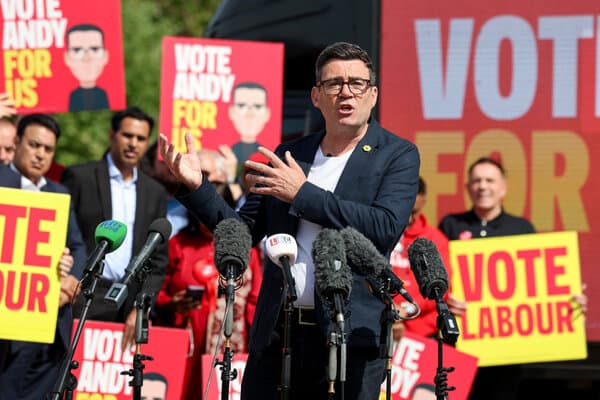 可能将成为英国下任首相的伯纳姆是谁?